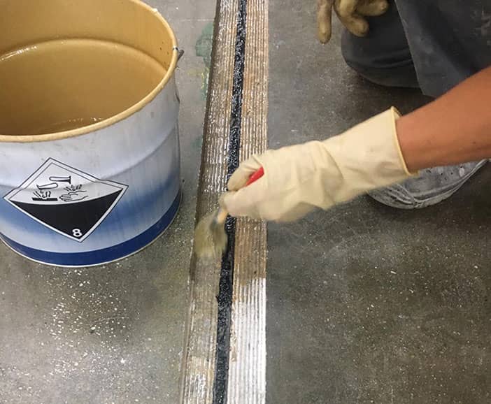 Reparación de juntas y fisuras